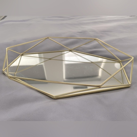 Mirrored and gold angular tray - Picture 3 of 5